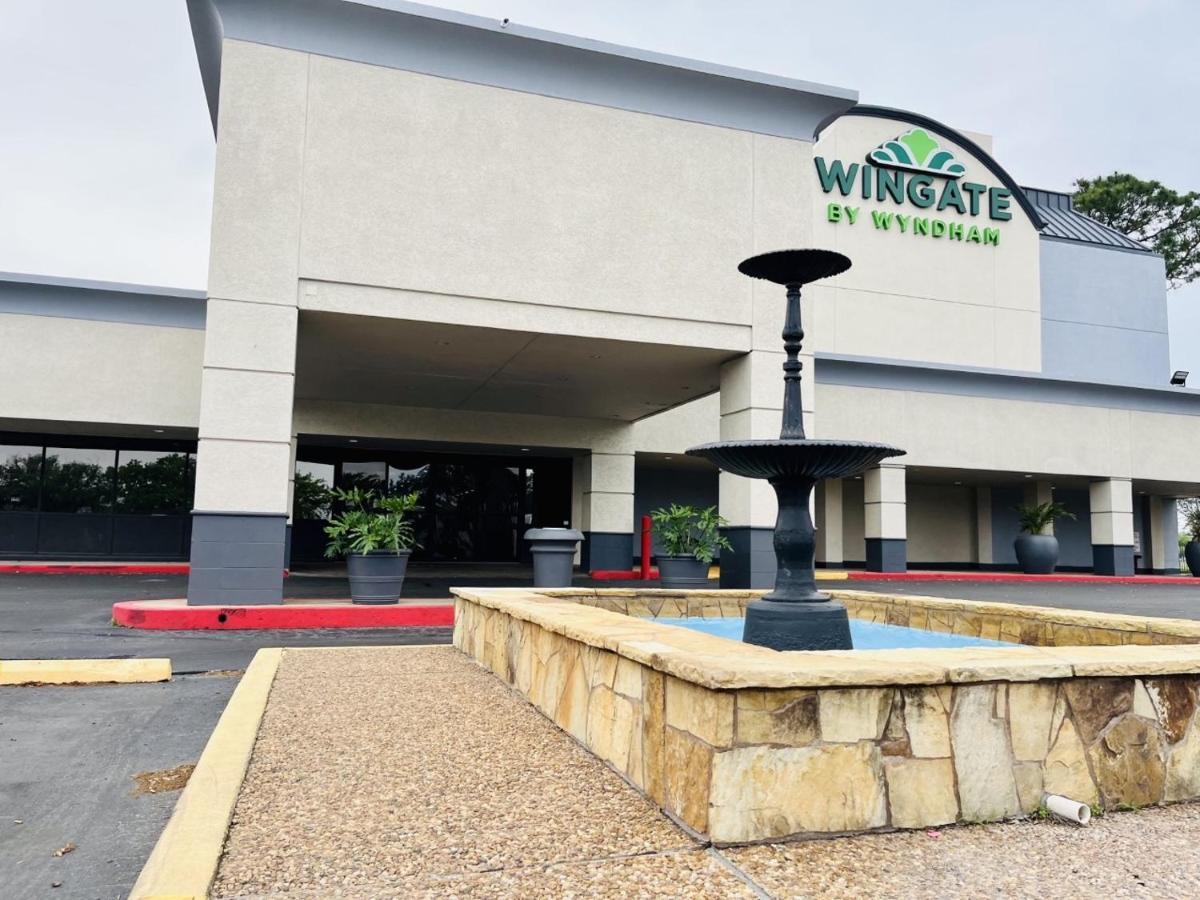Wingate Houston Near Nrg Park/Medical Center Hotel Exterior photo